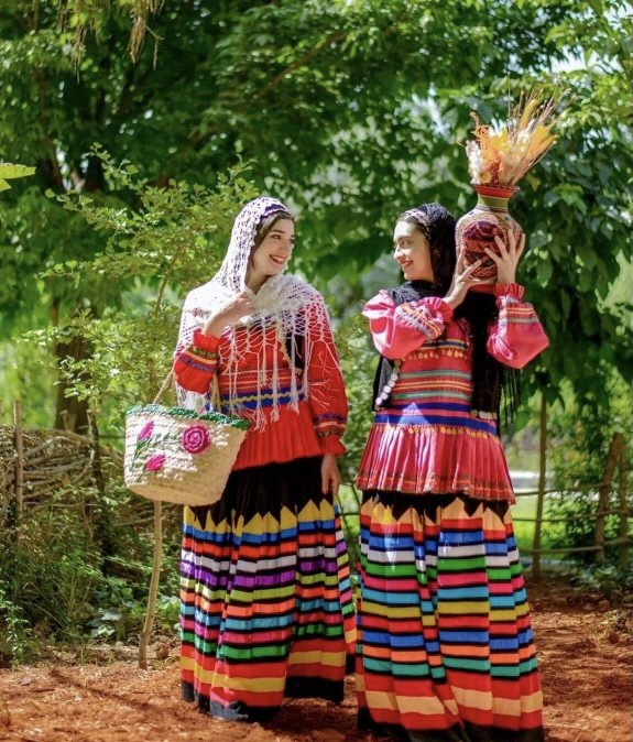 بررسی زنان گیلک از نظر زیبایی